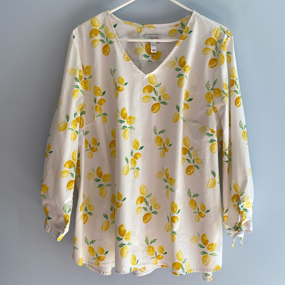D&Co Women’s Lemon Blouse